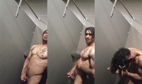 Gimnasio soaped paja tras workout neighbor’s thick cock soaks her