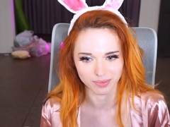 Bunny Girl Flashes Her Tits   Amouranth Onlyfans &amp; Fansly