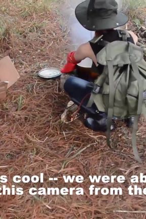 Latina pussy-eating outdoors in Jungle insurgent camp