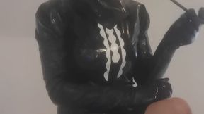 Smoking latex gimp mistress