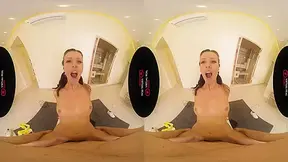 Warming Up - VirtualRealPorn