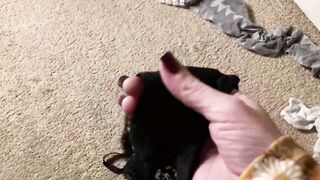 Elianna tries on step-daughter's underwear