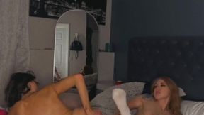 Hott Teen Gets Fucked By Milf For Her Christmas Gift ????