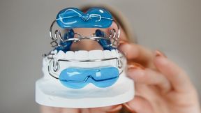Try on: Activator with Tongue Bead & Lip Bumpers