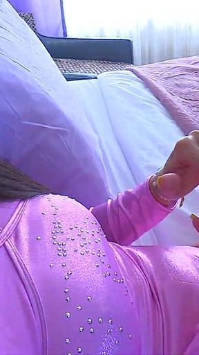 Gymnast College Girl Touches Herself - Alice Visby - Bikini-pops