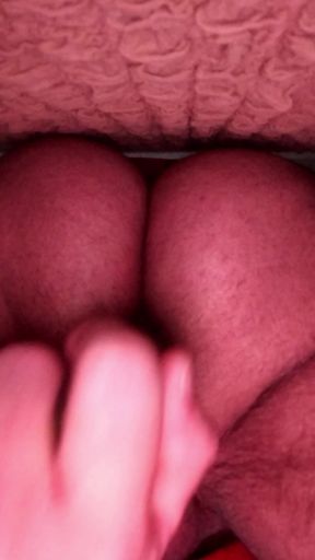Young Gay fucking his Big Ass with s cucumber