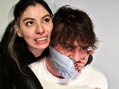 Liricaa Lamat - Speakuss - Gets a Full Laundry Gag
