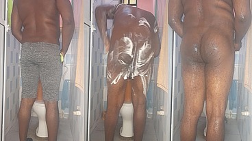 African giant fingering his tight anus while bathing
