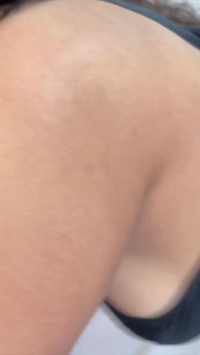 Was in the kitchen and had to pay a blowjob and fuck - Raissa Conte (creampie)   Clip 3