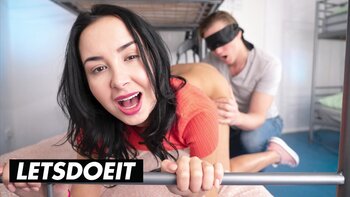 Slovakian Brunette Freya Dee Gets Raunchy Roommate Rough Ride