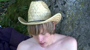 Next Door Twink: Mighty Mulberry Munching and Twink Tugs!