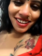 v hot sweti face show and smoking