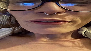 Je suis pleine de jus, mon porno était trooooop bien !