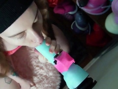 Amateur brunette double toying on webcam