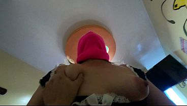 Mi empleada venezolana me busca porque su marido no le da lo que yo le doy
