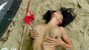 Bitch On The Beach - Monica Baal, Claudia Valentine And James Deen