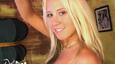 Wet And Puffy - Blonde Sweet Girl Carla Cox