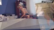 Reverse Cowgirl on the Office Chair... Curvy MILF Grinds Till She Screams
