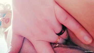squirt and wet JOI jerk off instruction (Arya Grander)