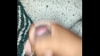 Joven estudiante de 18 a&ntilde_os masturb&aacute_ndose