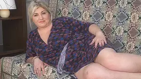 Chubby Big Breasted Housewife Sucking In Pov Style - MatureNL