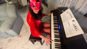 Milfycalla takes her piano teacher's dick&#x1F32D; to the next level in steamy SEX