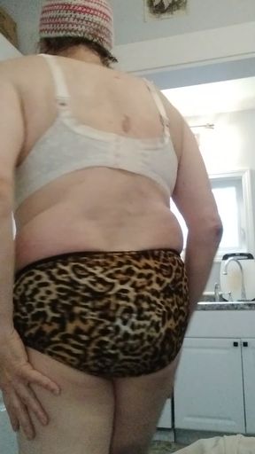 Chubby housewife Sveta Lusin. 2025l