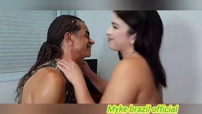 minha amiga lyah silva veio me fazer uma visita e nesta visita rolou sexo com direito a sexo anal