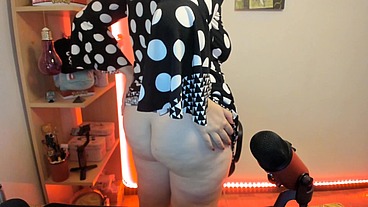 Farts above microphone Blue Yeti
