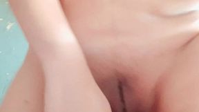 madrastra colegiada teen virgen, es penetrada por los pies de su descarado hijastro policia europeo espanol antes de follarsela, sexo real casero amateur.