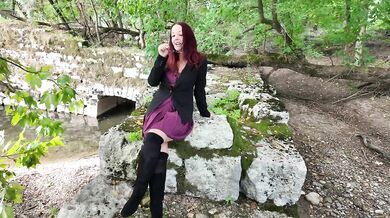 grottes, châteaux, bords de rivière: j'aime jouir dans des lieu insolites !!!