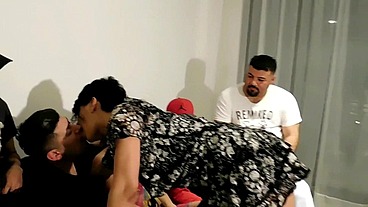 terapia de grupo termina en orgia sexual , no te lo pierdas ...primera parte