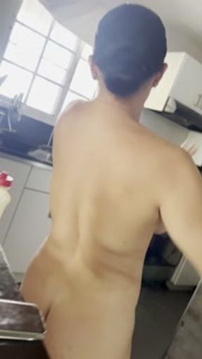 Sexy cooking. Titjob carrot and covering myself in syrup. Come taste me!