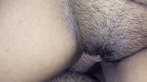 Juicy kulfhid booty bouncing in HD, pizza crumbs scattered