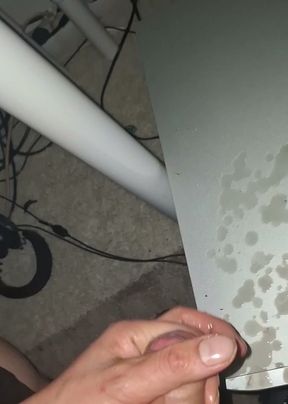 Cumshot solo