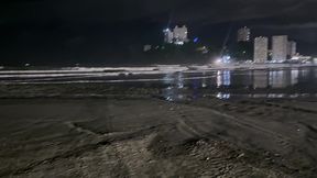 fomos procurar aventura na praia e transamos na base do salva - vidas... sera que fomos flagrados?