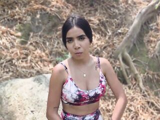 I met her in the mountains and without nowhere we ended up having sex in my car