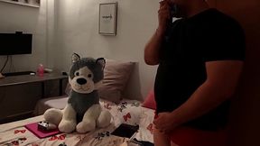me sorprenden en mi habitacion y me follan como nunca