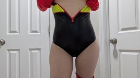 18-year-old stepdaughter tits pussy flash to stepdad satin gloves leather thigh-high boots natural bush