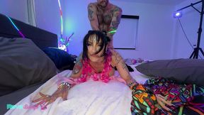 nova cane and khloe kapri wrap lips around brian under pink lasers!