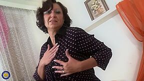 Horny Older Lady Playing With Herself With Bela