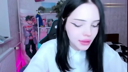 pretty russian tranny cutie with small cock camshows so