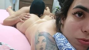 fudi com meu vizinho enquanto a mulher dele tava no trabalho