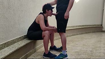 Foda-se! Na falta de mulher,eu comi uma sapat&atilde_o feia pra caralho