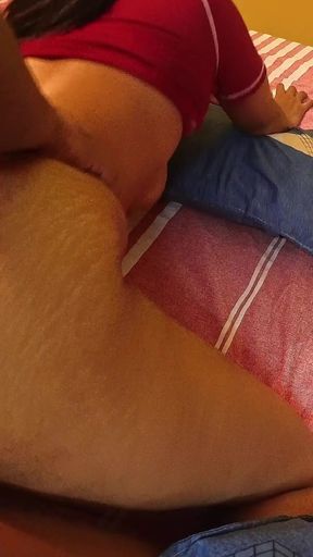 Epic moment from &quot;I went to on my hot neighbor house when she was busy on her phone&quot;