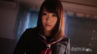 Japansk skolflicka cosplayer blir njutad av en gruppsex