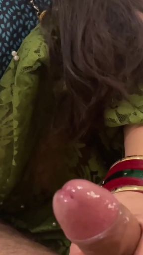 Maami Lund Itna Gajab Ka Chusti Hai Ki Maja Hi Aajata Hain   Clip 2