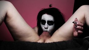 Black Metal Goth Deepthroats so Good That She Gets Two Throatpies