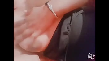 Tetona me manda su pack