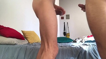 Dei de quatro com vontade pro dotado e grosso Guilherme Silva, ele fode muito gostoso e leite demais